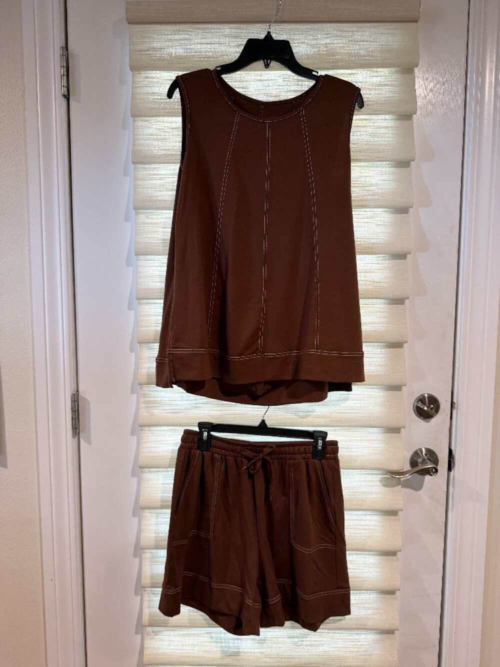 Lomon brown stitched set (size M)